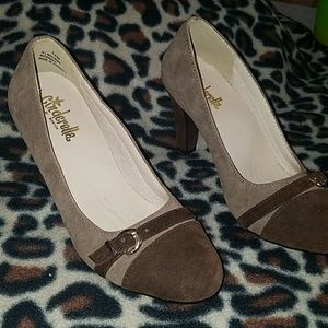 Cinderella of Boston shoes